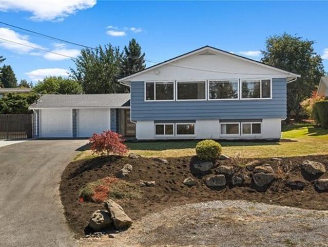 House for sale in University Place, Washington
