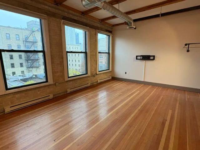 Apartment for rent in Exchange District, Winnipeg