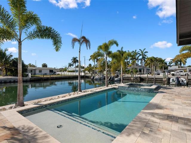 House for sale in Holmes Beach, Florida