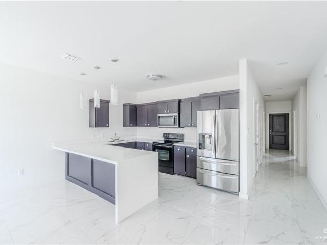 Townhouse for sale in Hidalgo, Texas