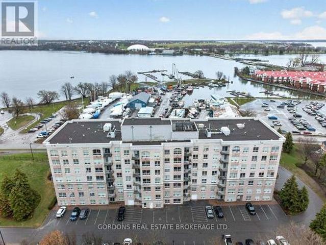 Condo for sale in Kingston, Ontario