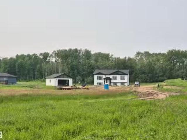 House for sale in Alberta