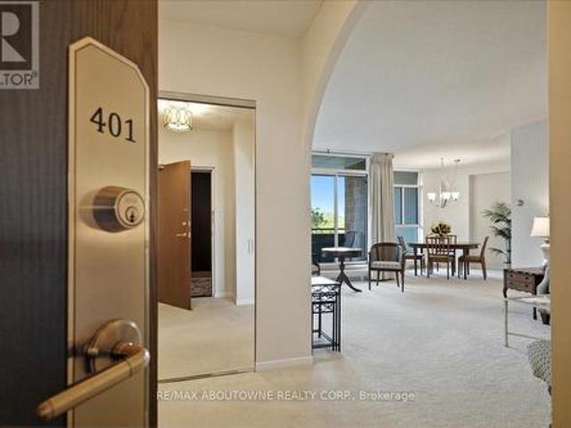 Condo for sale in Burlington, Ontario
