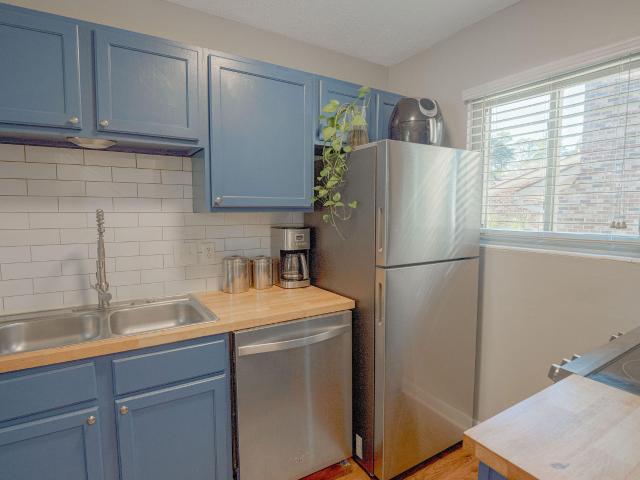 Townhouse for sale in Hanahan, South Carolina