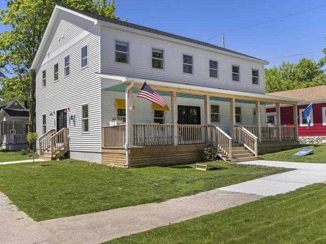 House for sale in Charlevoix, Michigan