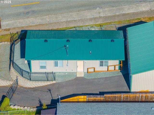 House for sale in Myrtle Point, Oregon