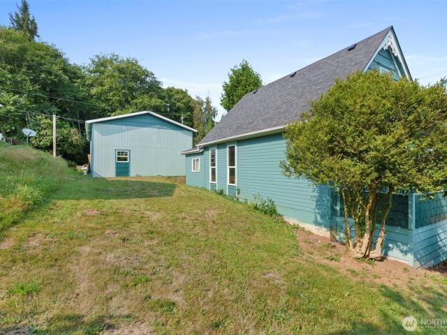 House for sale in South Bend, Washington