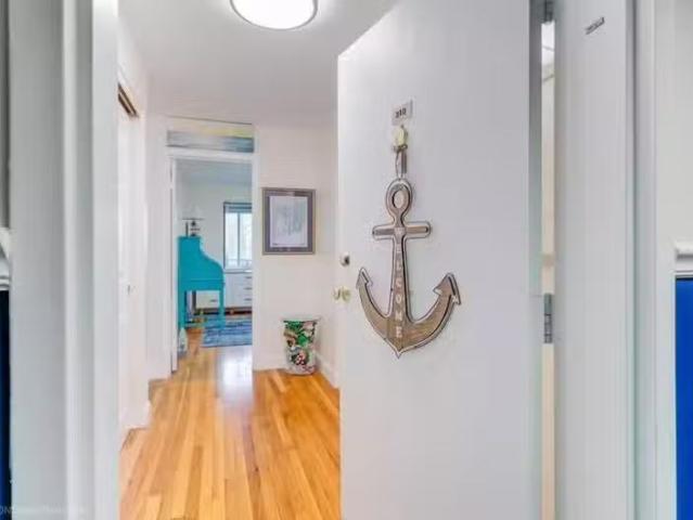 Apartment for rent in Newport Apartment for rent in Newport