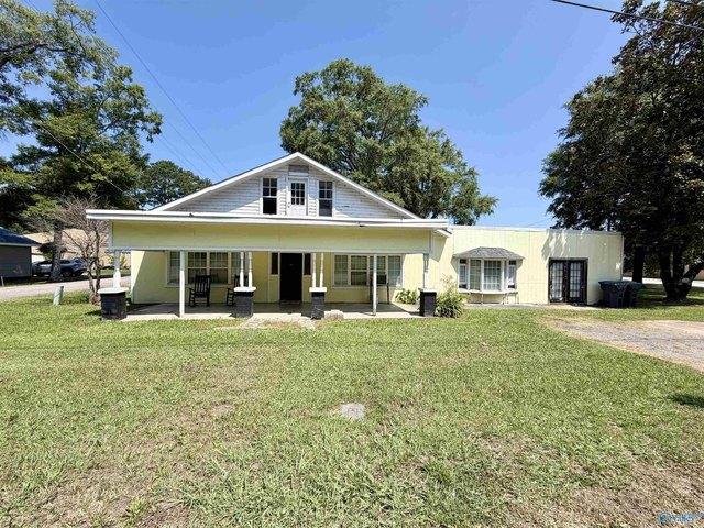 House for sale in Centre, Alabama