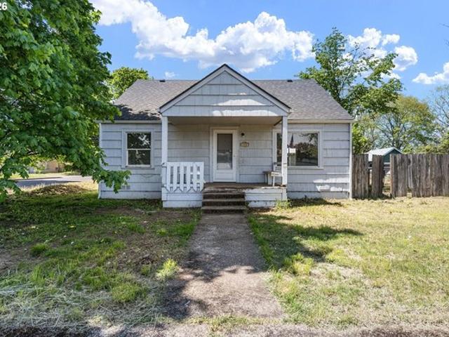 House for sale in Oregonia