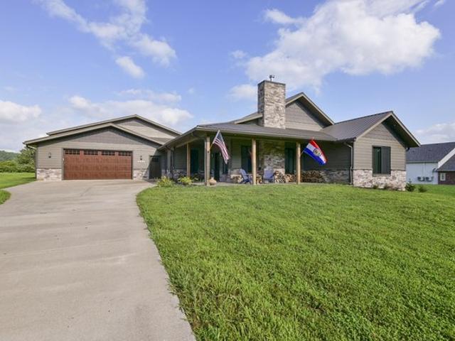 House for sale in Barry, Missouri