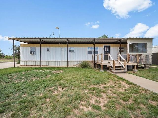 House for sale in Howard, Texas