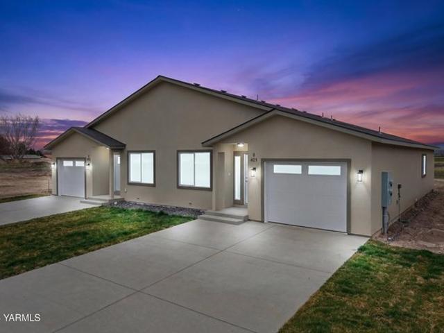 House for sale in Grandview, Washington