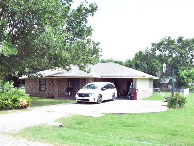 House for sale in Leonard