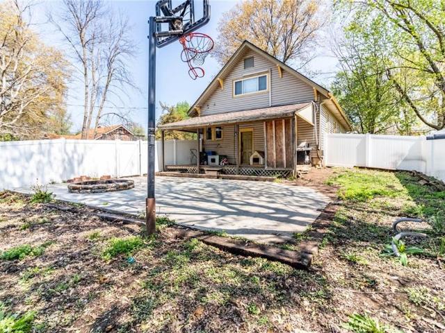 House for sale in Windsor, Missouri