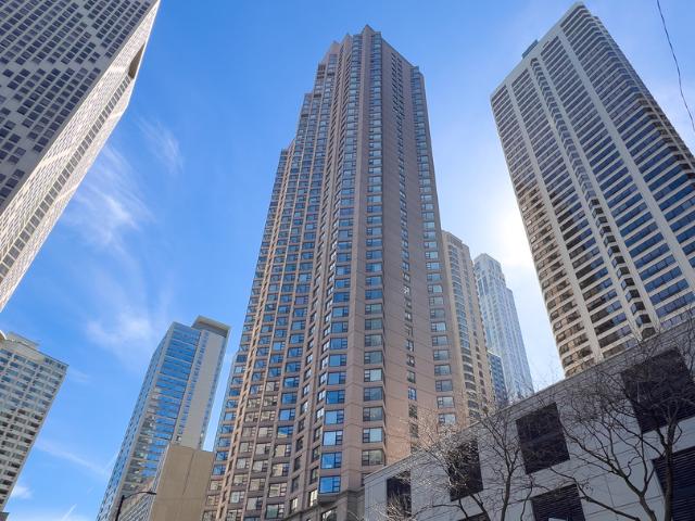 Condo for sale in Chicago Park, Illinois