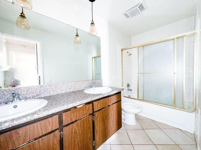 Apartment for rent in Alhambra, California