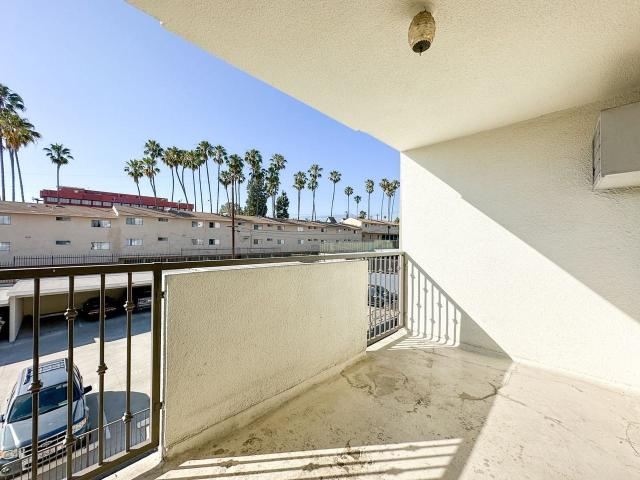 Apartment for rent in Alhambra, California