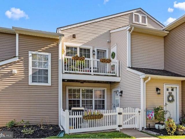 Condo for sale in Bucks, Pennsylvania