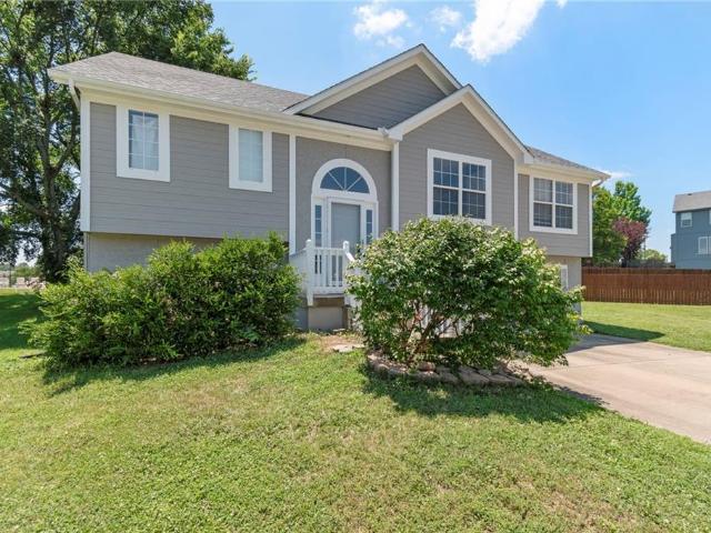 House for sale in Raymore