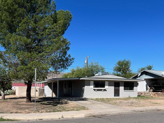 House for sale in Kearny, Arizona