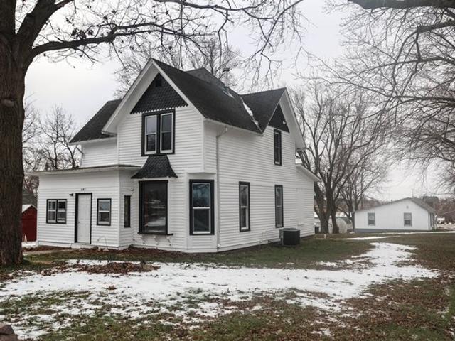 House for sale in Walnut, Iowa