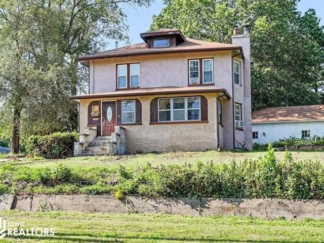 House for sale in Mahaska, Iowa