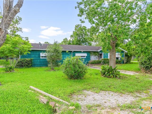 House for sale in Edna, Texas