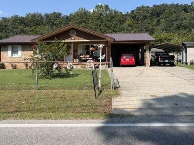 House for sale in Van Lear, Kentucky