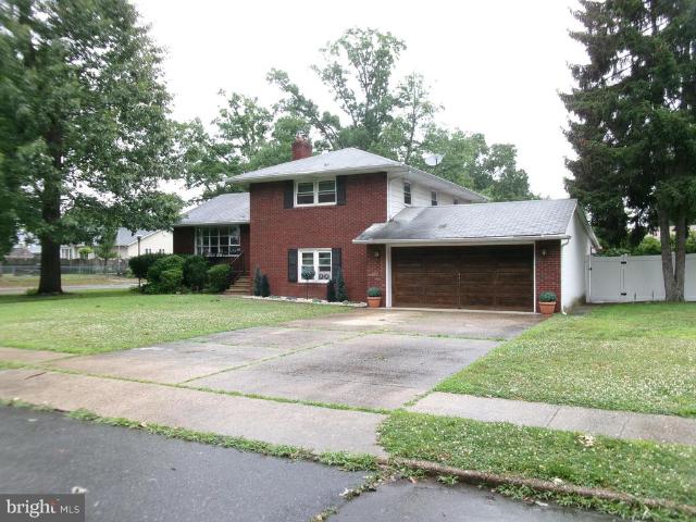 House for sale in Bridgeboro, New Jersey