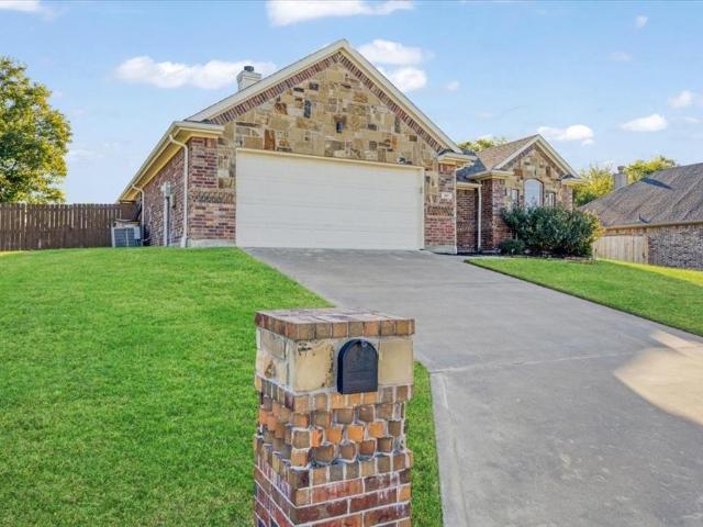 House for sale in Lone Oak, Hunt County