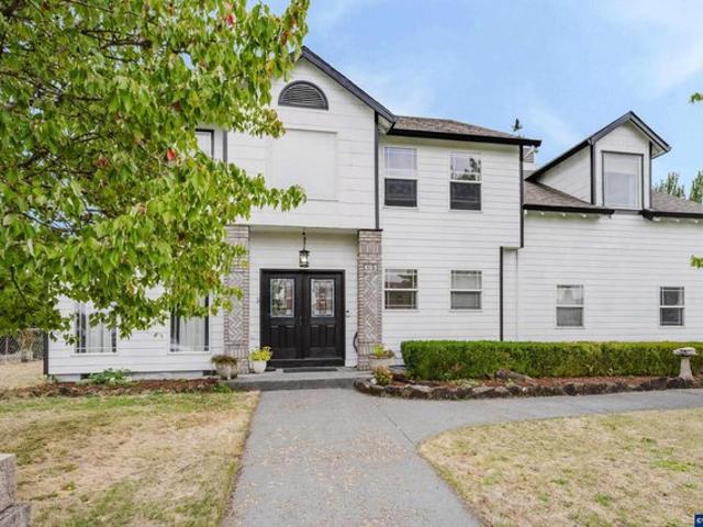 House for sale in Oregonia