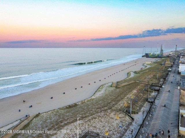Condo for sale in Seaside Heights, New Jersey