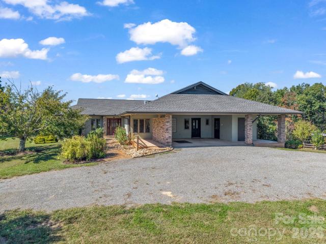 House for sale in Tryon, Polk County