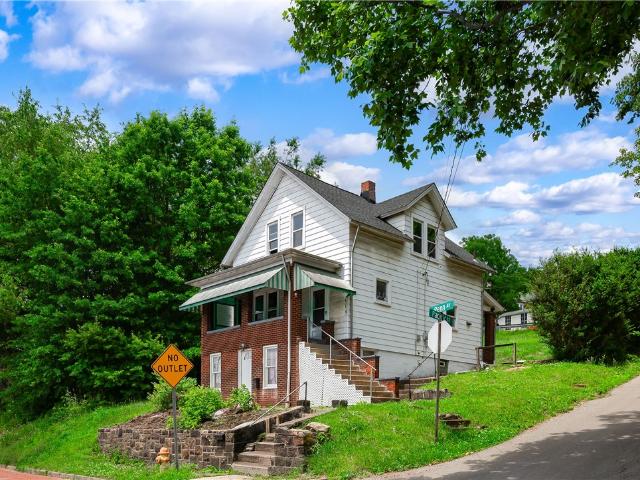 House for sale in Lyndora, Pennsylvania