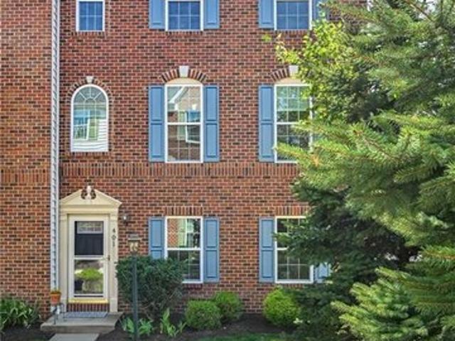 Townhouse for sale in Mars, Pennsylvania