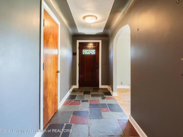 House for sale in Waverly, Lansing