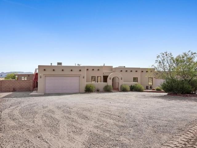 House for sale in Elephant Butte, New Mexico