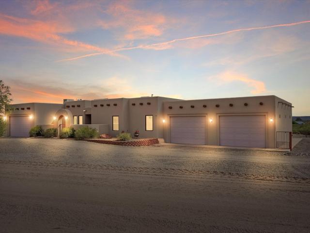 House for sale in Elephant Butte, New Mexico