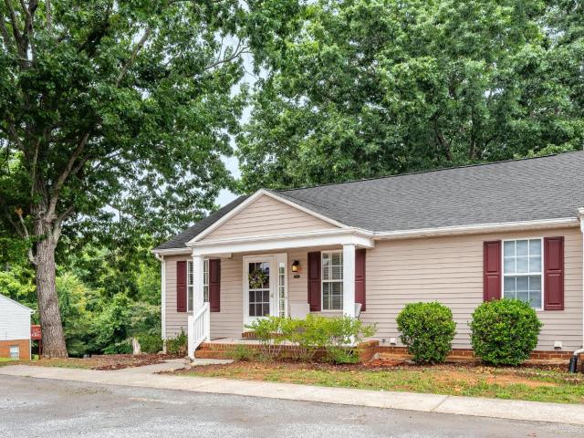 Townhouse for sale in Virginia
