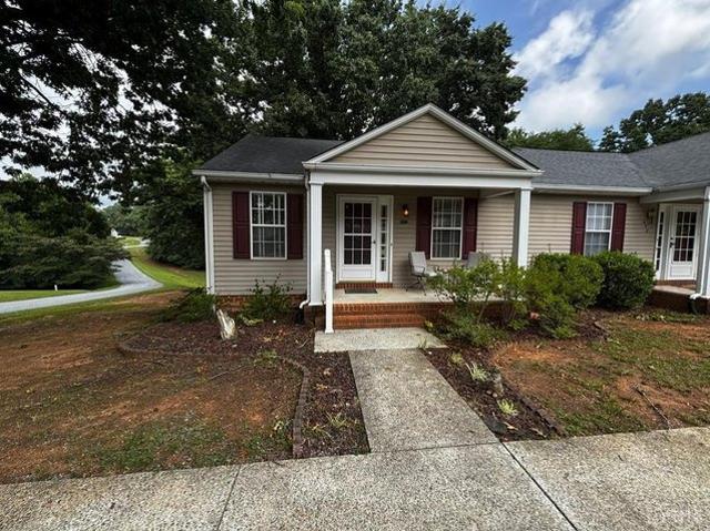Townhouse for sale in Virginia
