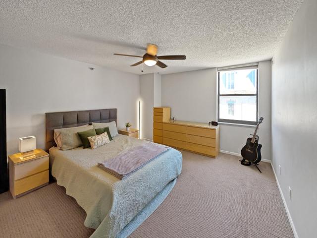 Condo for sale in Hennepin, Minnesota