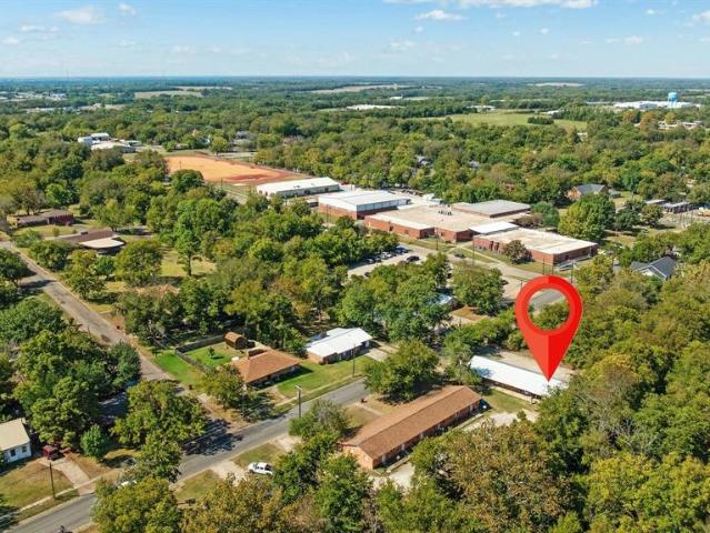 House for sale in Clarksville, Texas