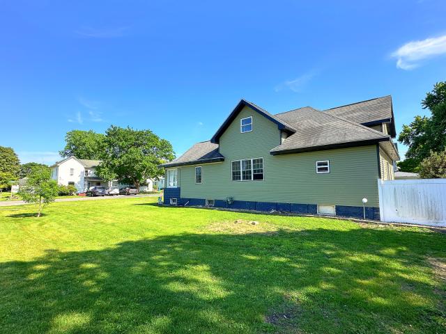 House for sale in Flanagan, Illinois