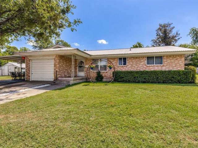 House for sale in Wise, Texas