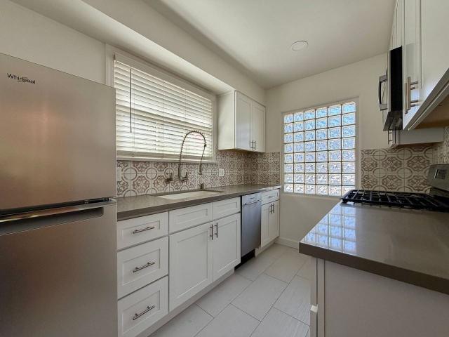 Apartment for rent in Beverly Hills, California