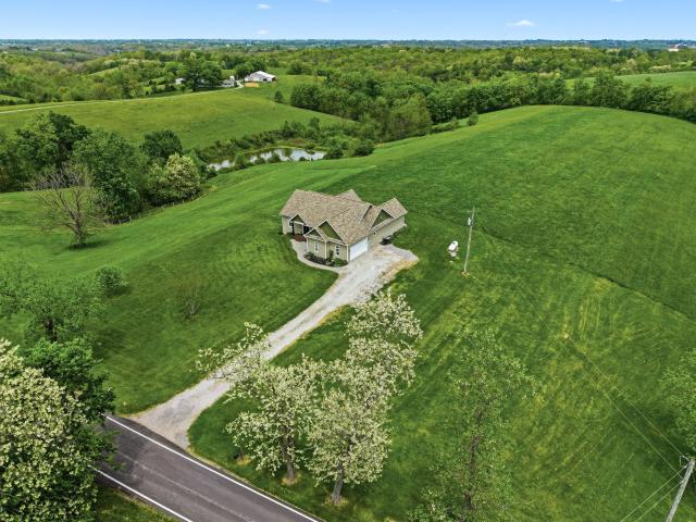 House for sale in Williamstown, Kentucky