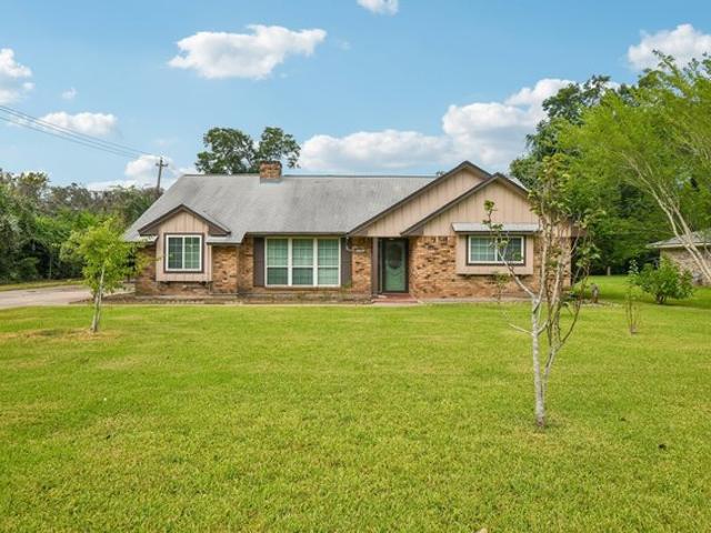 House for sale in Lake Jackson, Texas