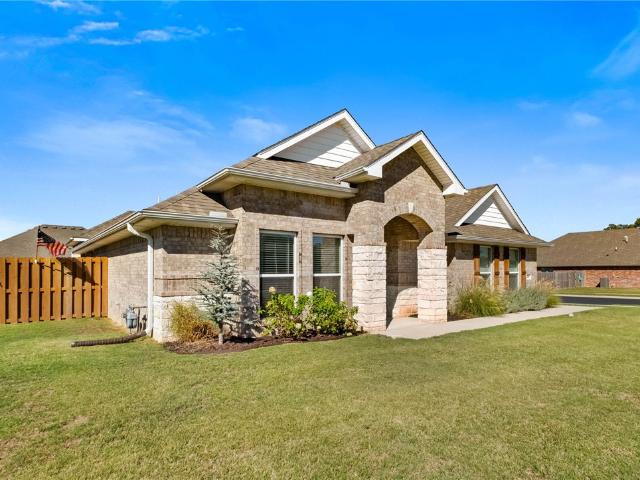 House for sale in Pea Ridge, Benton County
