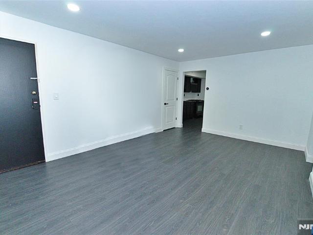 Commercial for sale in Edgewater, New Jersey